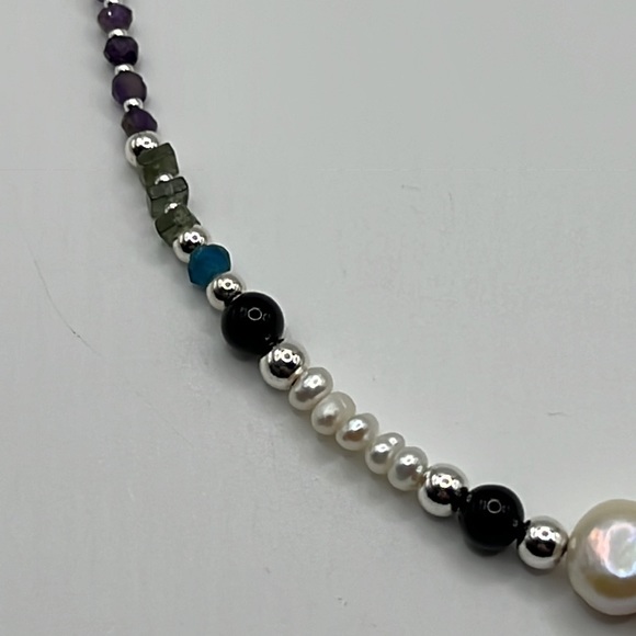 ARTISAN PEARL, STERLING, AMETHYST, PERIDOT, ONYX, AND APATITE NECKLACE 18.5” - Picture 3 of 12